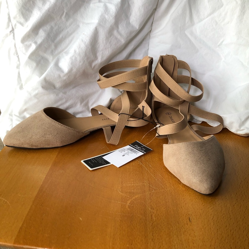 Rue21 faux suede flats (size 9)